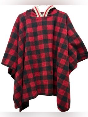 Plaid Fleece Poncho w/ Snap Fasteners